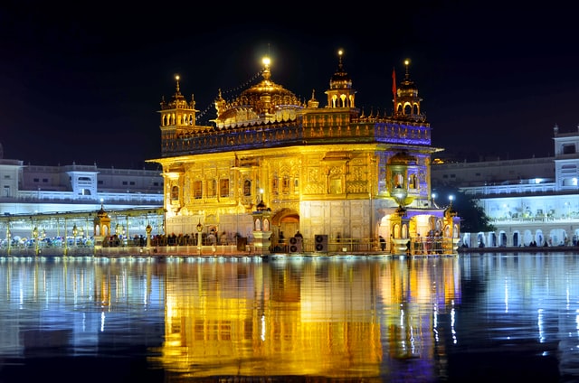 Amritsar Local Sightseeing Taxi Package - Khushi Tour N Travel