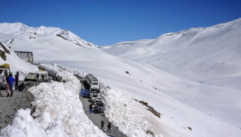 Manali Package from Bhopal